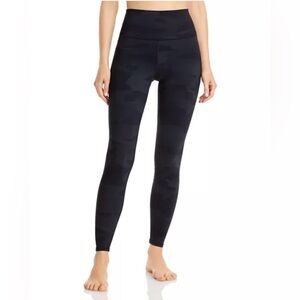 Alo Yoga High-Waist Camo Vapor Leggings